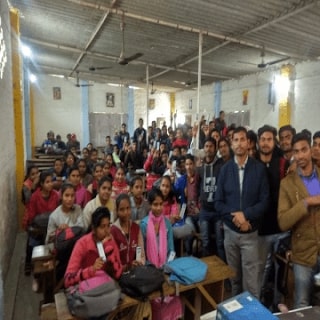 Best physics classes in Hajipur